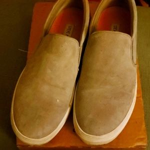 Steve Madden Suede Slip On Sneakers Sz 9